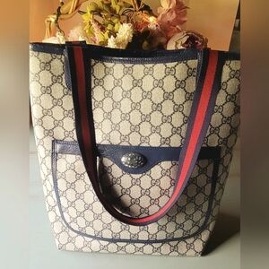 SOLD Vintage Authentic Gucci Accessory Collection Navy GG Tote bag
